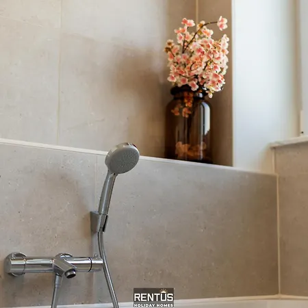 Doucemer - Spacious Family Near The Beach, Town Centre And Silt Appartement